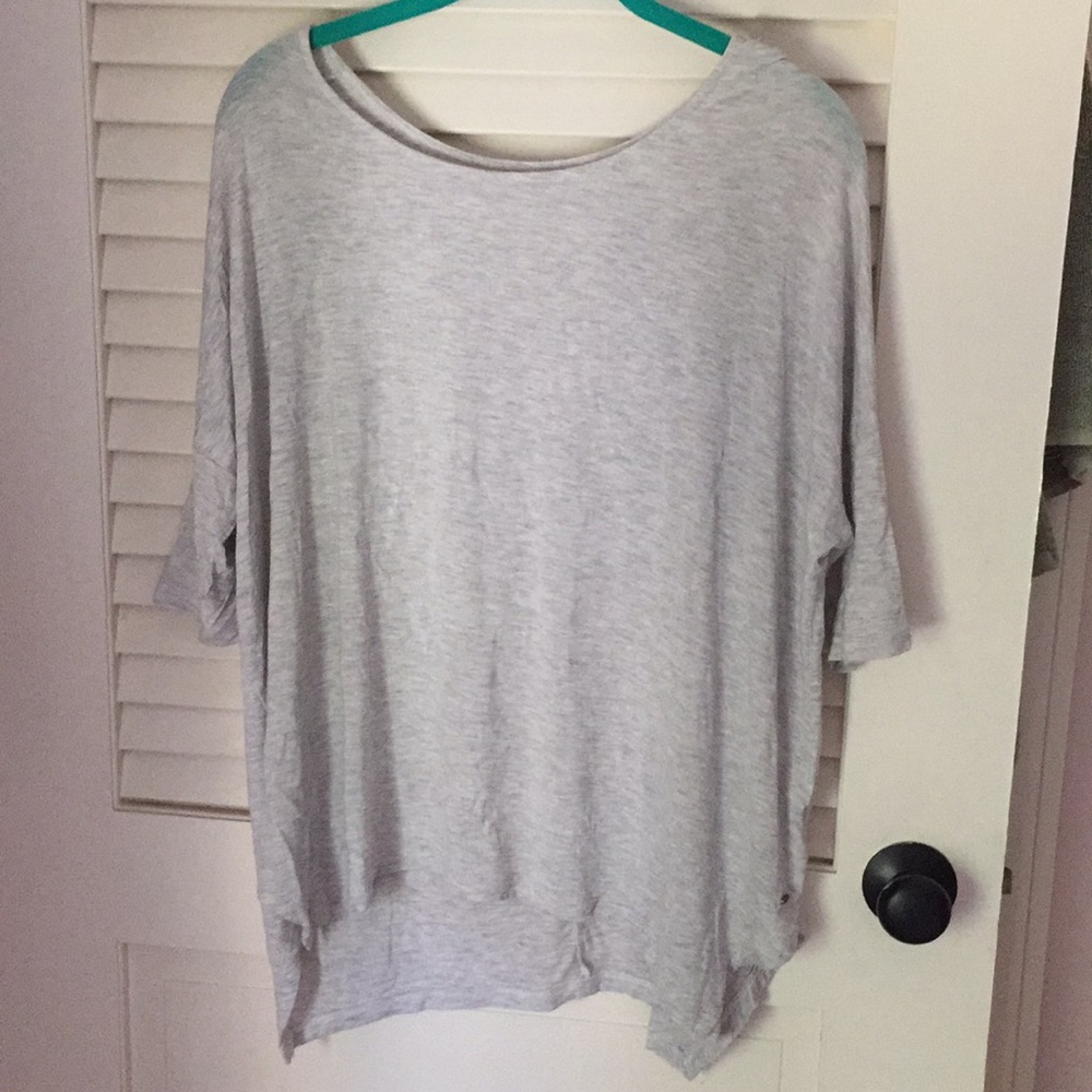 American eagle women’s 1/4 sleeve shirt